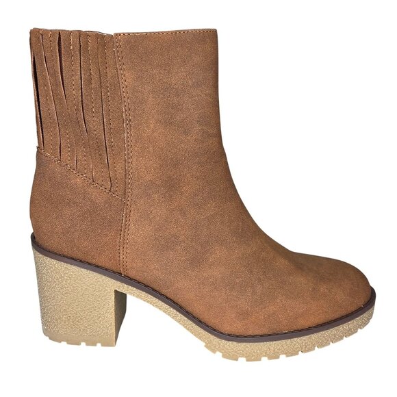 NWT Mia Women's Harlow Lug-Sole Block-Heel Chelsea Booties - Cognac - Picture 1 of 9